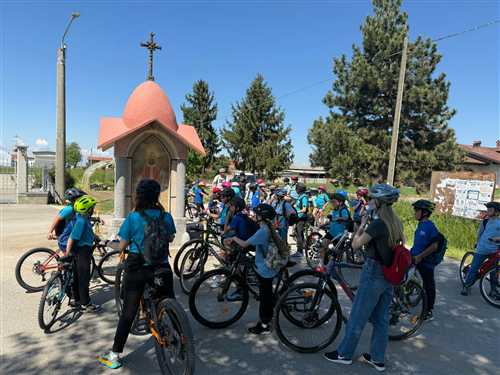 UNA BICICLETTATA TRA NATURA, STORIA E COMUNITÀ