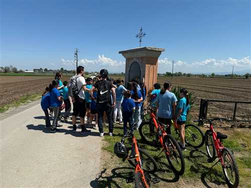 UNA BICICLETTATA TRA NATURA, STORIA E COMUNITÀ